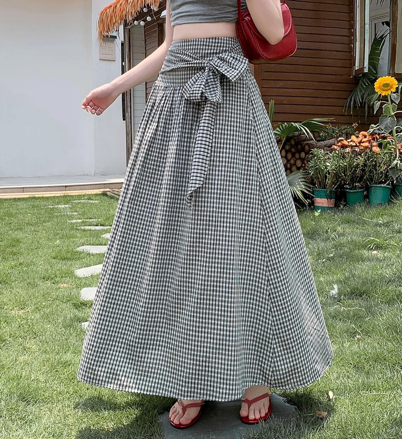 chouyatou Women's Sexy Tie Knot Plaid Maxi Skirt Back Smocked Waist Pleated Swing Long Skirt with Pockets
