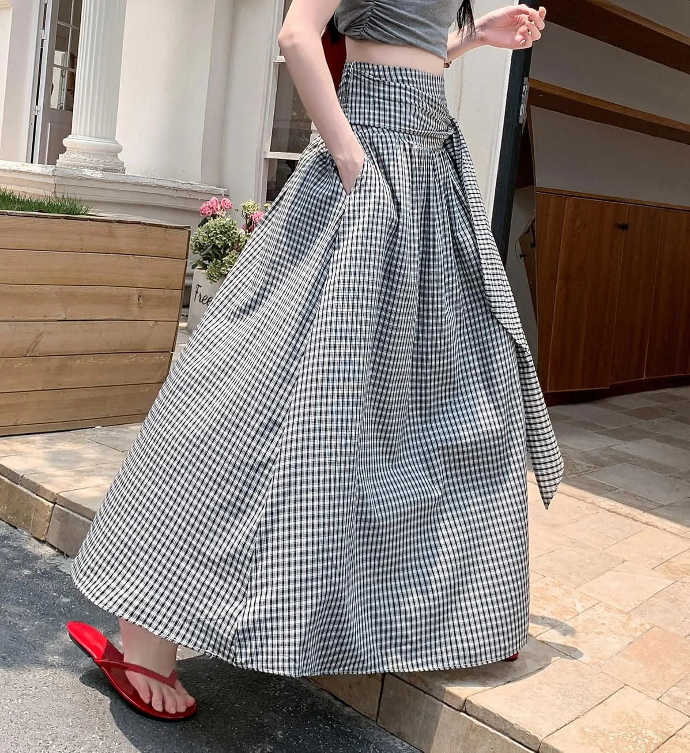 chouyatou Women's Sexy Tie Knot Plaid Maxi Skirt Back Smocked Waist Pleated Swing Long Skirt with Pockets