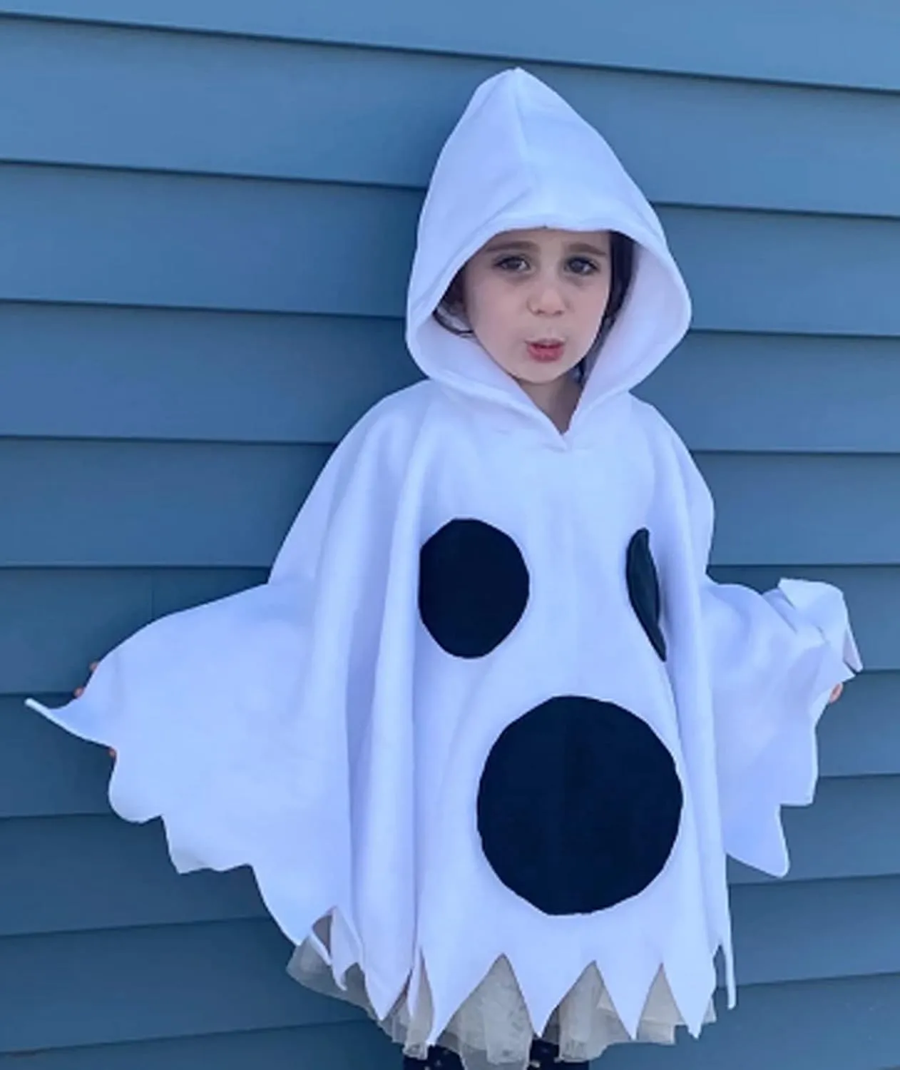 SAYOO Unisex Kid Girl Boy Christmas Hood Cape Cloak Costume with Evil Pumpkin Ghost Tassel Cosplay Fancy Dress Up Outfit