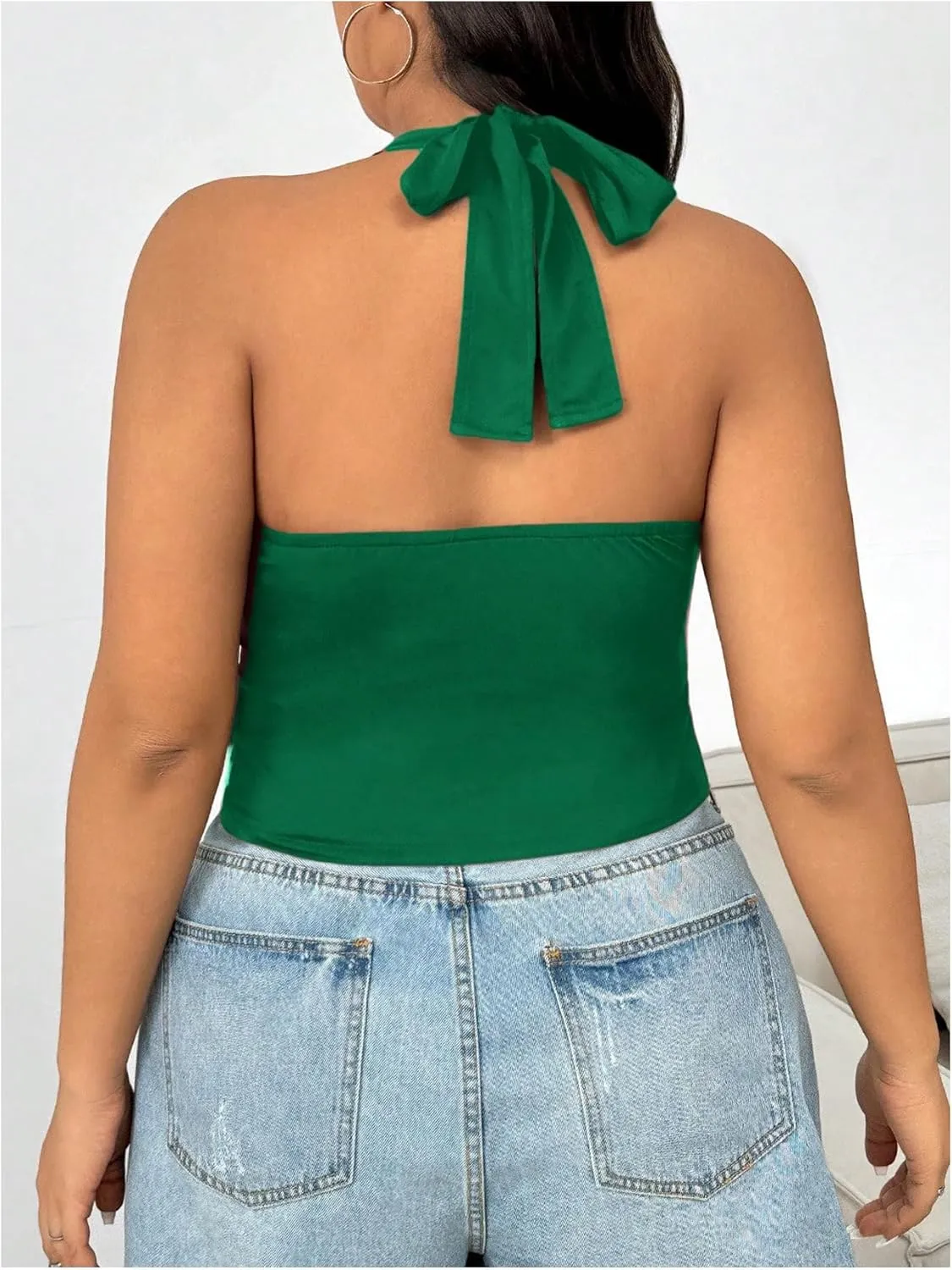 SOLY HUX Women's Plus Size Sexy Halter Deep V Neck Tank Top Backless Sleeveless Slim Fitted Going Out Crop Tops