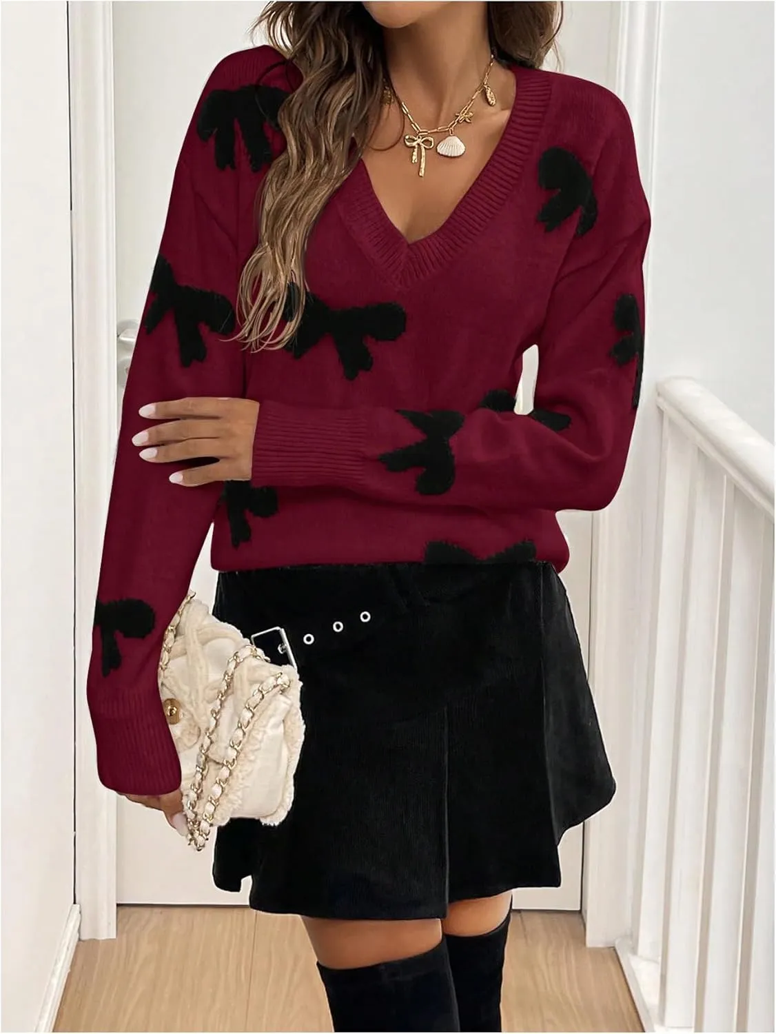 Women's Bow Print Sweaters V Neck Lightweight Sweater Long Sleeve Pullovers Knit Top