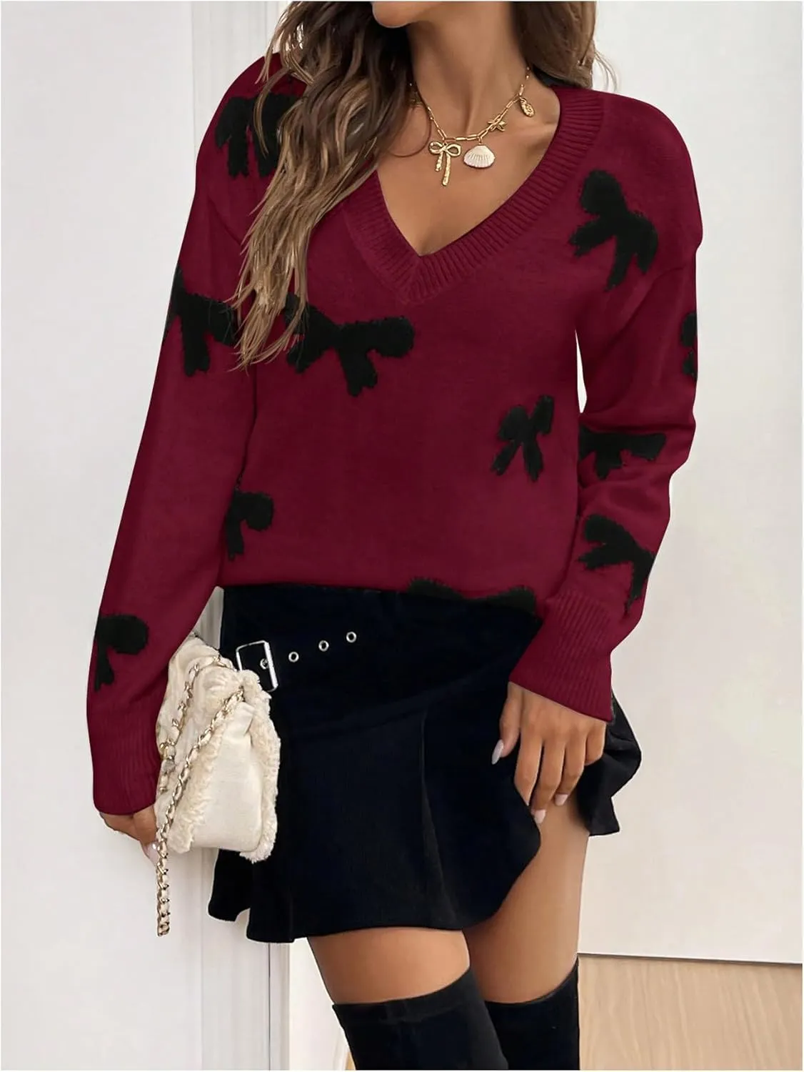 Women's Bow Print Sweaters V Neck Lightweight Sweater Long Sleeve Pullovers Knit Top